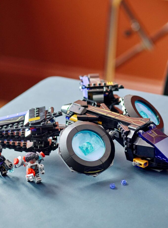 LEGO® Black Panther Shuri's Sunbird